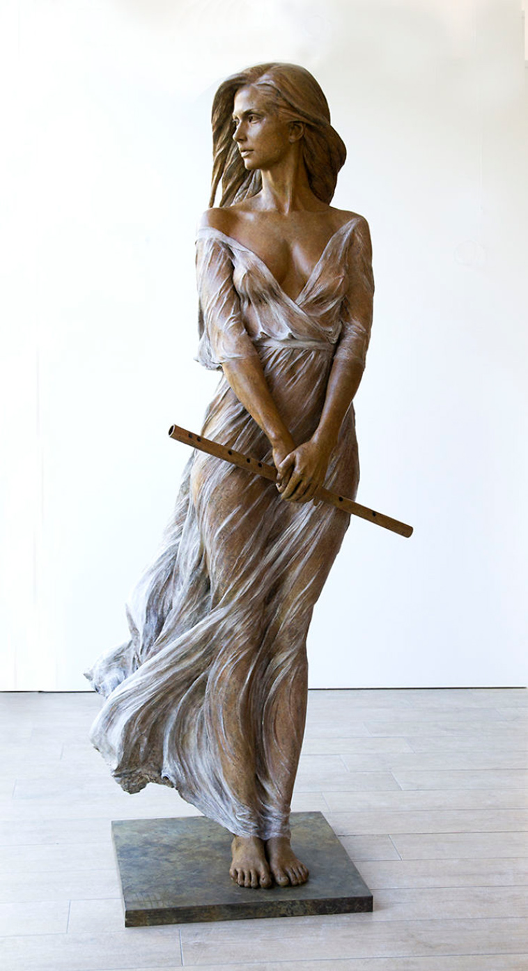 realistic-female-sculptures
