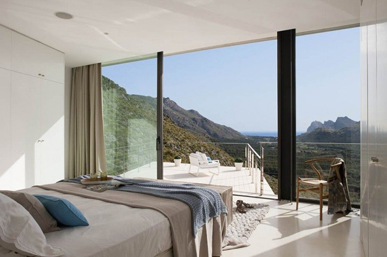 Bedrooms Open To The Great Outdoors