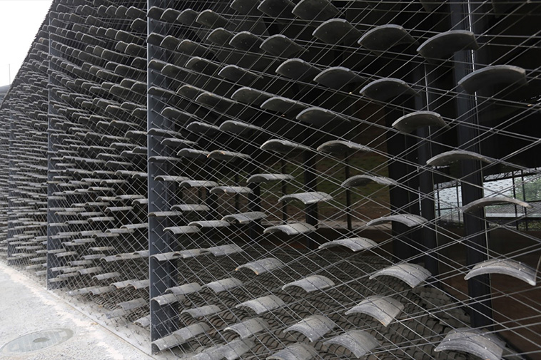 Facade with Recycled Materials