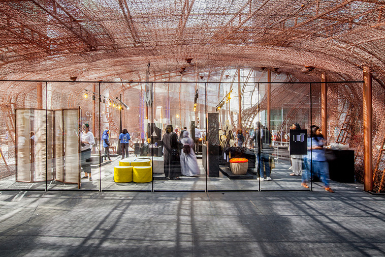 Facade with Recycled Materials
