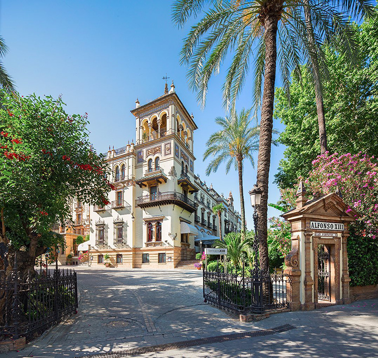 spectacular-hotel-buildings