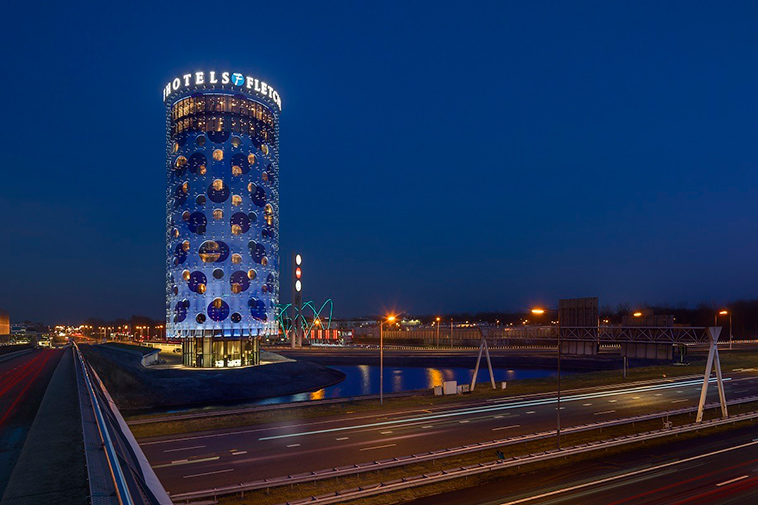 spectacular-hotel-buildings