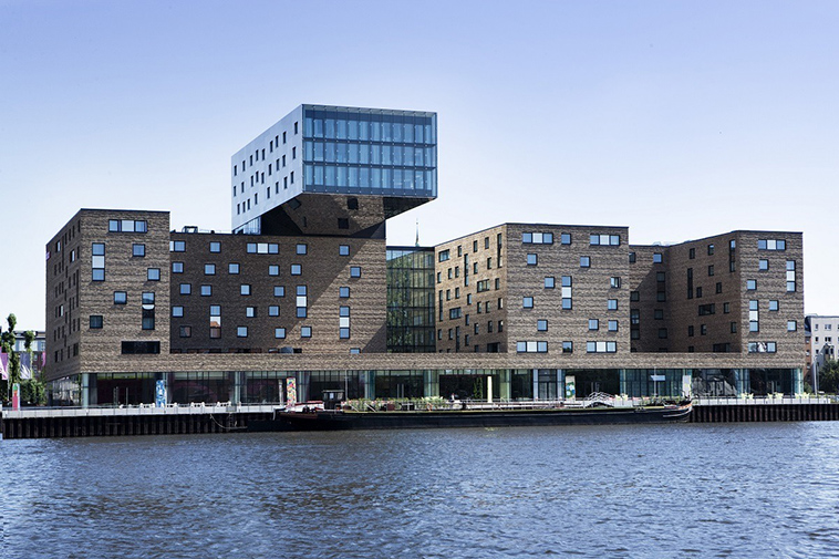 spectacular-hotel-buildings