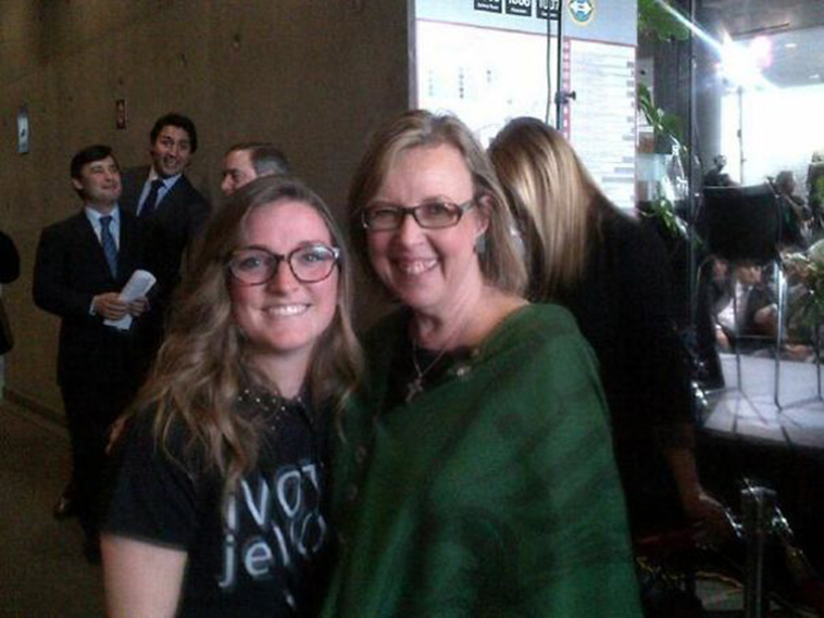 celebrity photobombs
