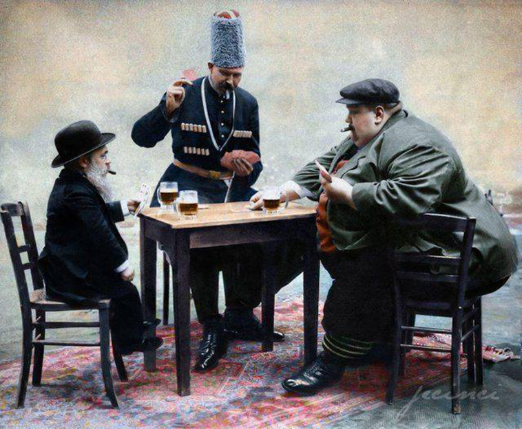 shortest tallest fattest man playing game cards 1913