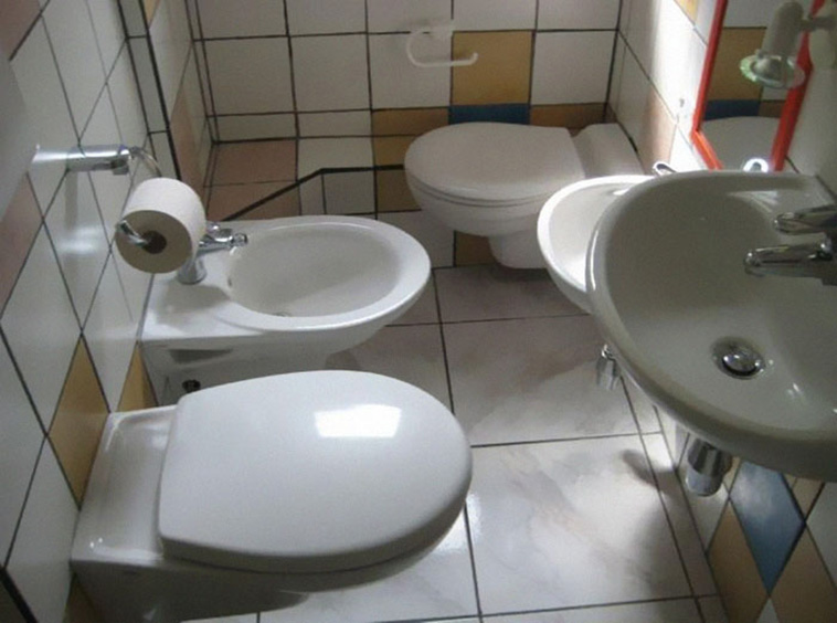 Real Estate Agents Terrible Photos