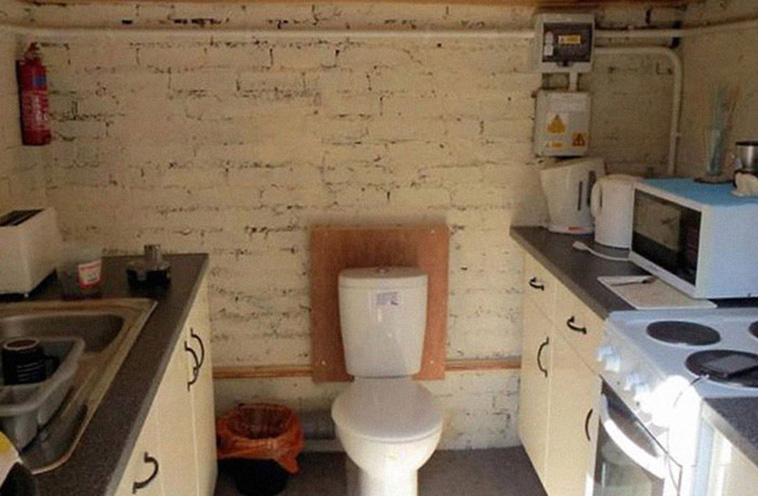 Worst Kitchen Designs