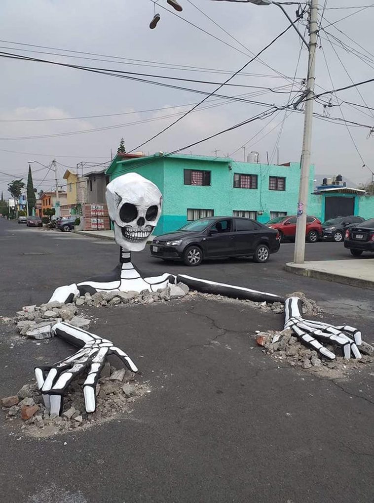skeleton sculptures mexico