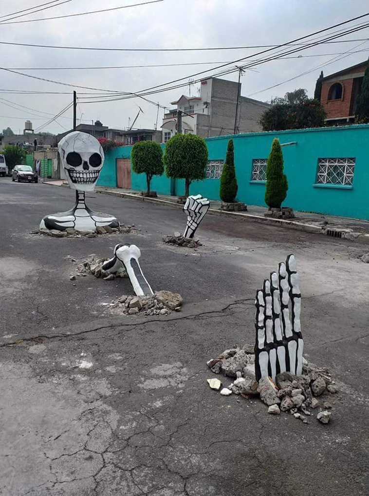 skeleton sculptures mexico