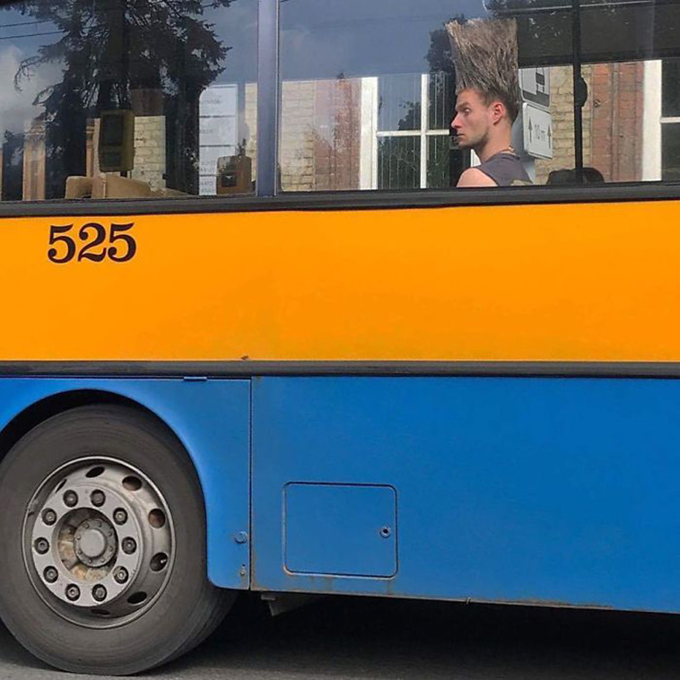 Strange Things Spotted On Public Transport 