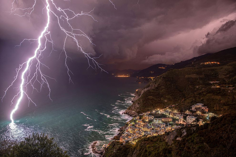 lightning weather photography