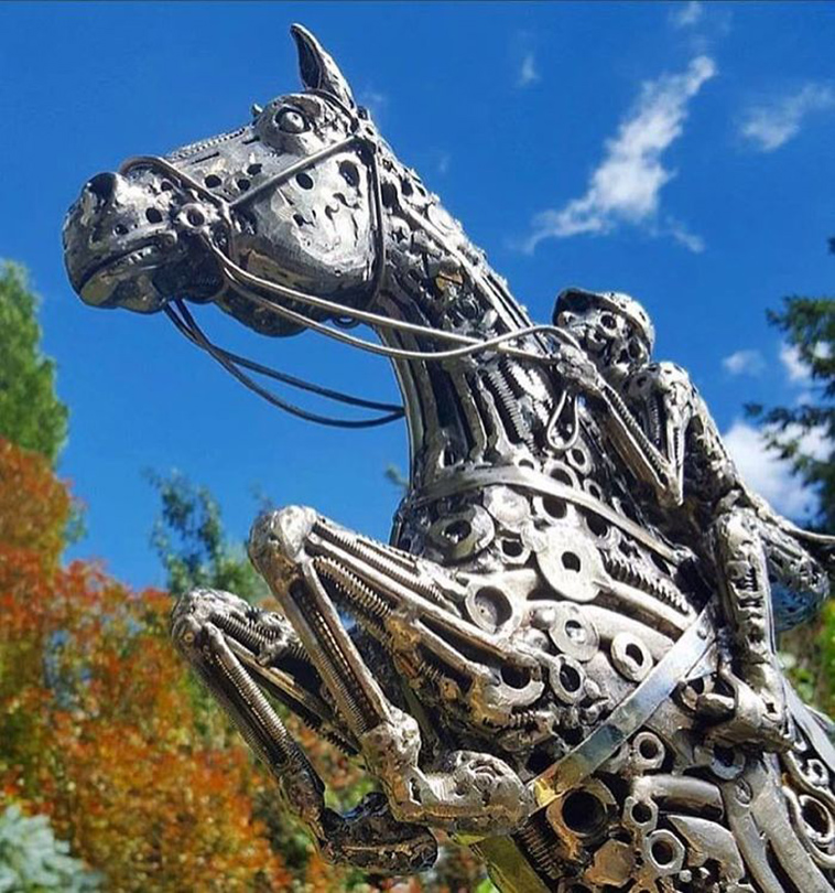 horse sculpture with recycled materials