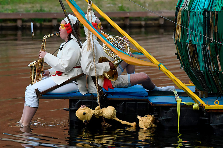 musicians on water