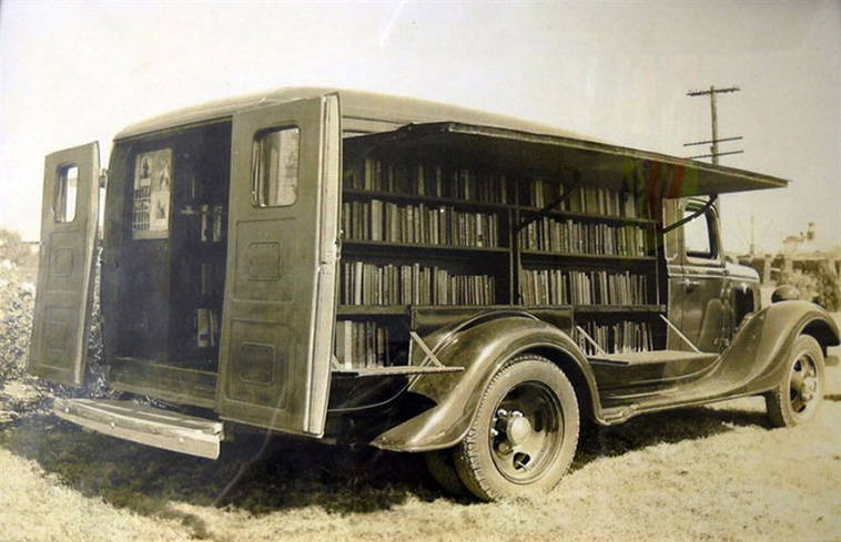 bookmobile library on wheels