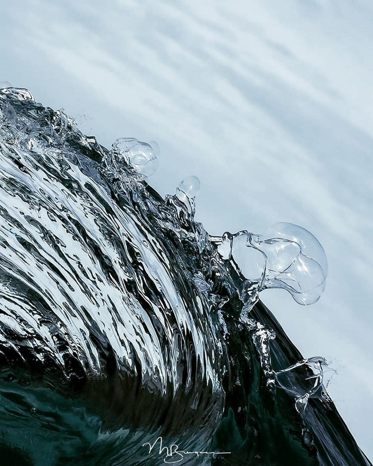 amazing ocean wave