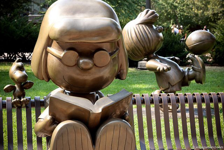 Peanuts statue, St. Paul, Minnesota