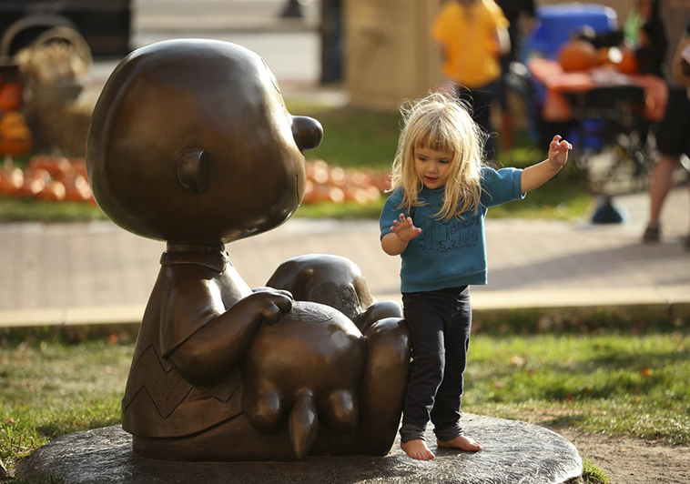 Peanuts statue, St. Paul, Minnesota