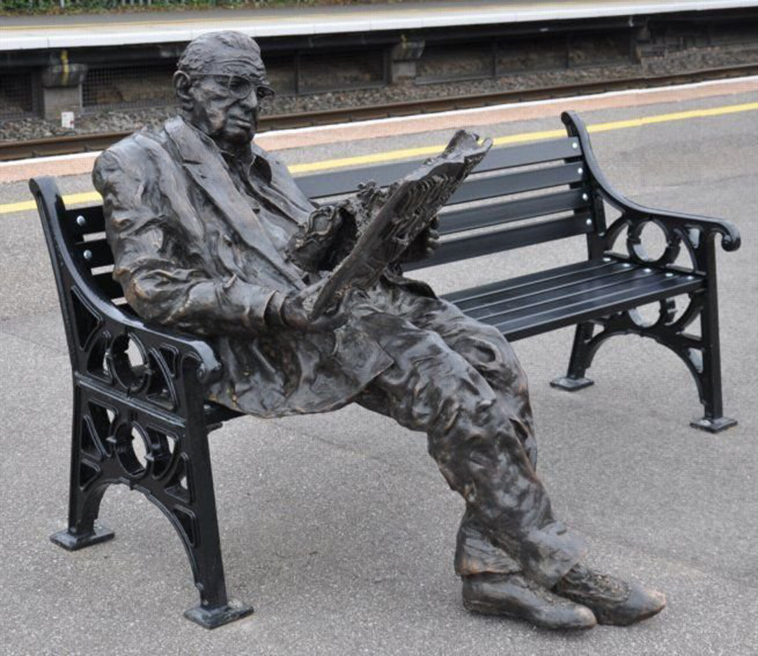 Sir Nicholas Winton statue
