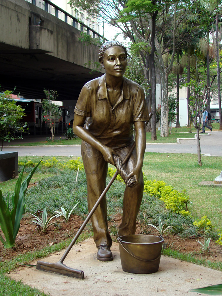 cleaner statue