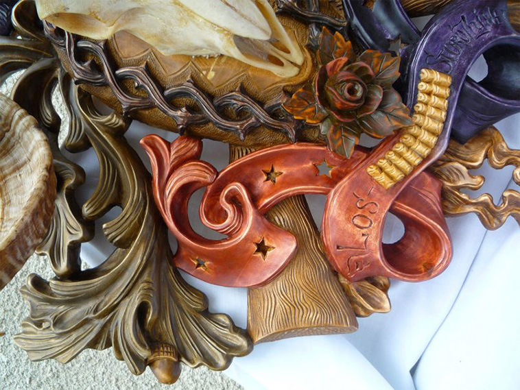 intricate wood sculptures