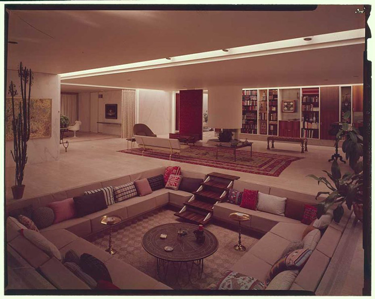 Good Conversation Pit