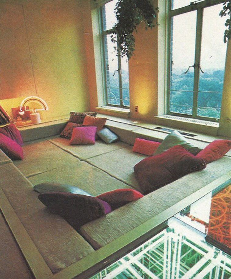 Good Conversation Pit