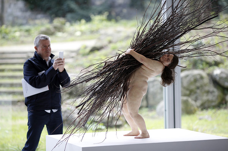hyperrealistic sculptures