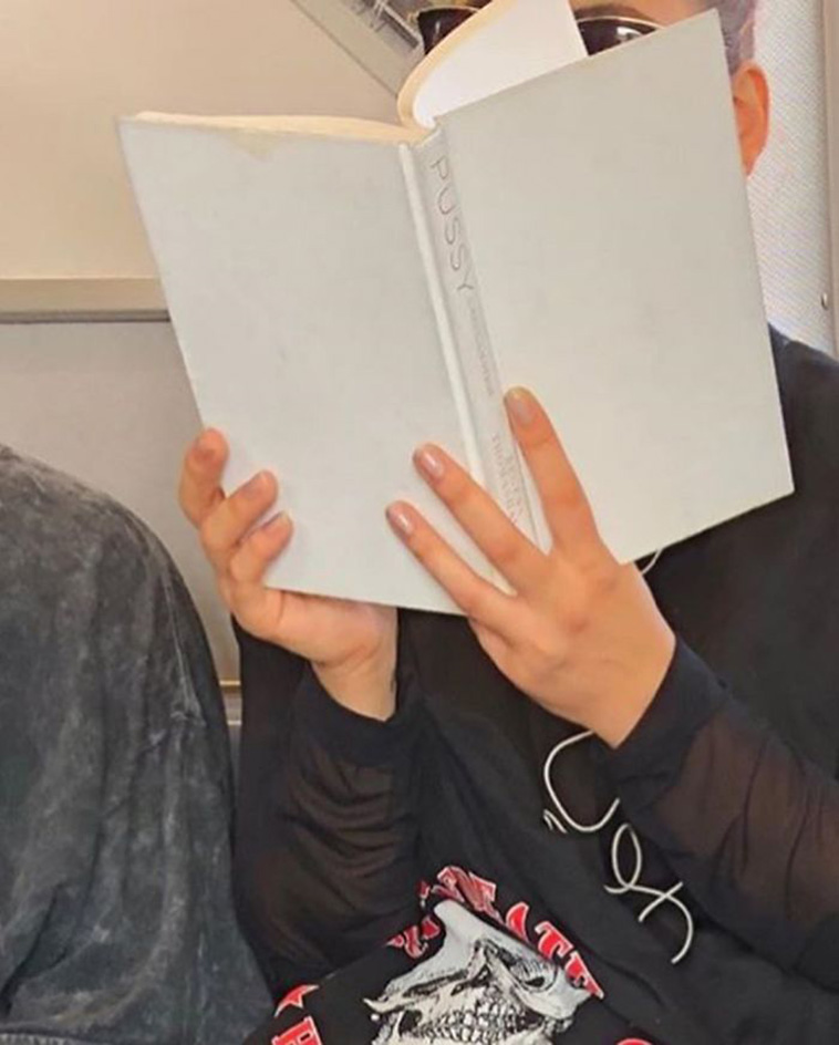subway commute book reading