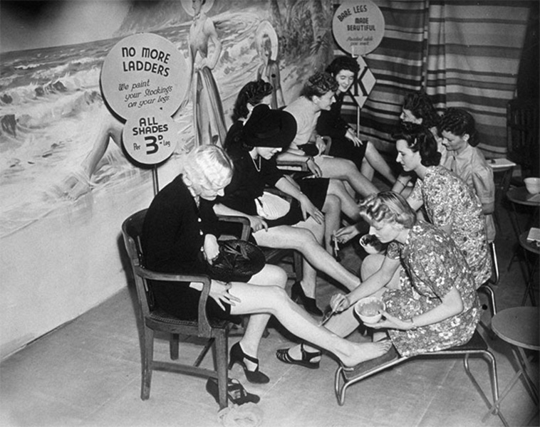 weird vintage things women