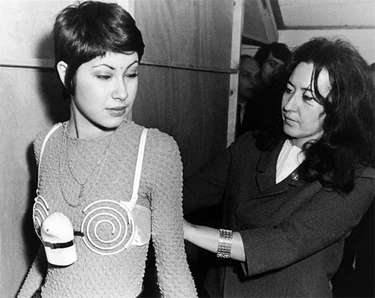 weird things women vintage