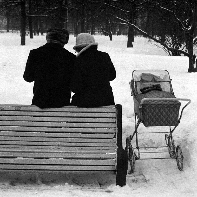 Woman Discovers mothers photos