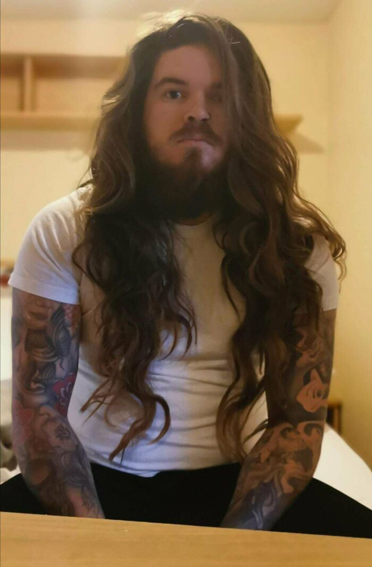 men with long hair