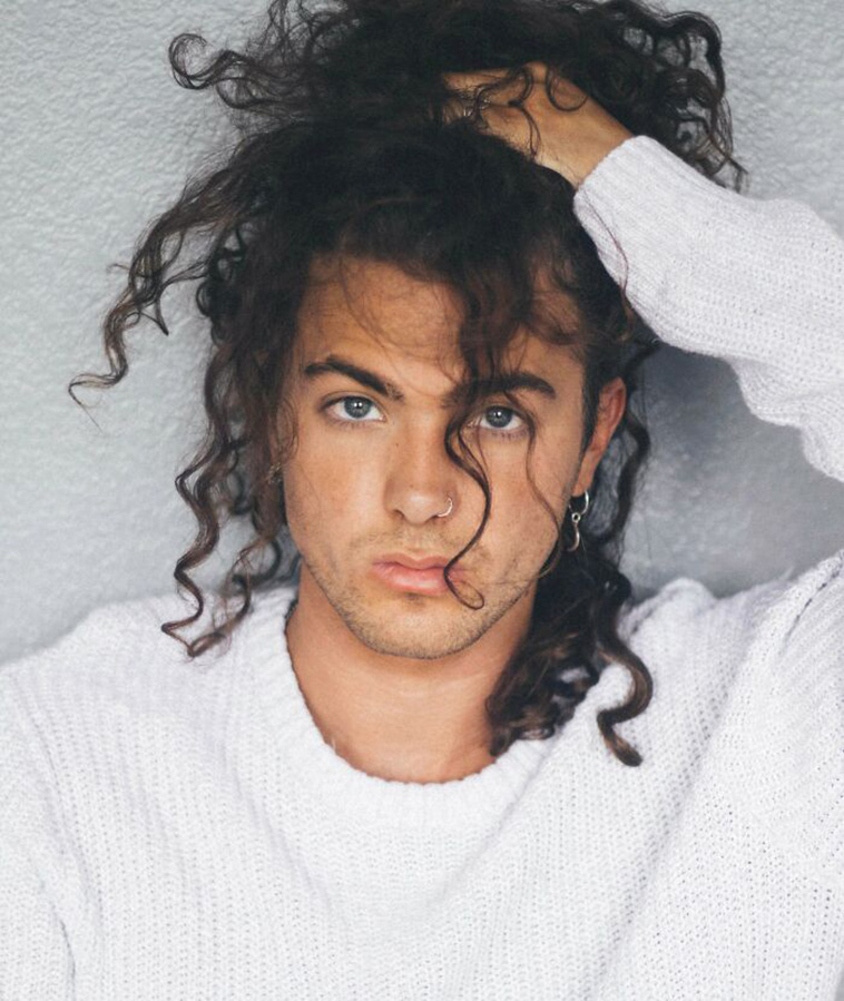 men with long hair