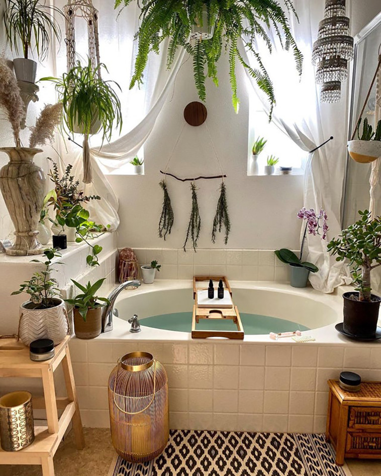 A little jungle bathroom filled with sunlight
