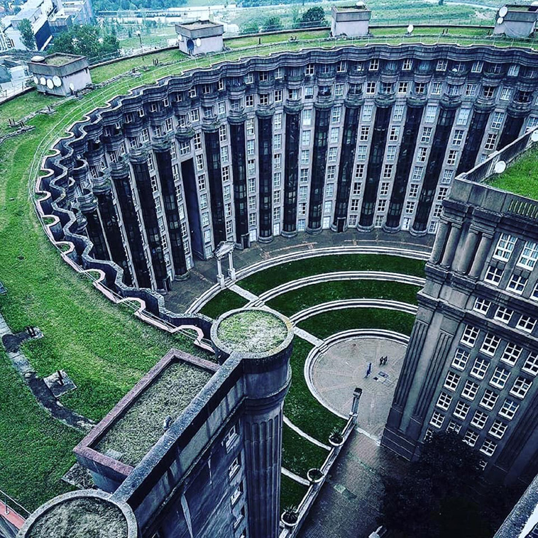Les-Espaces-d'Abraxas France