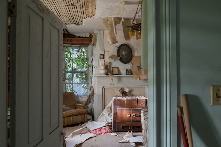 colonel's house