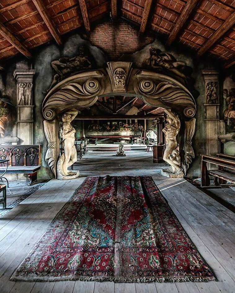 abandoned beauties