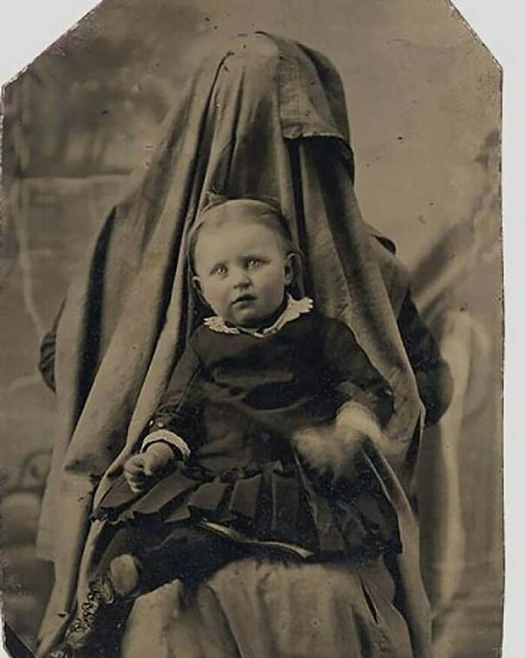 creepy old pics