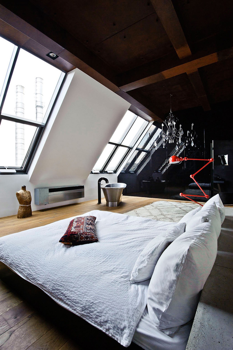 attic bedroom