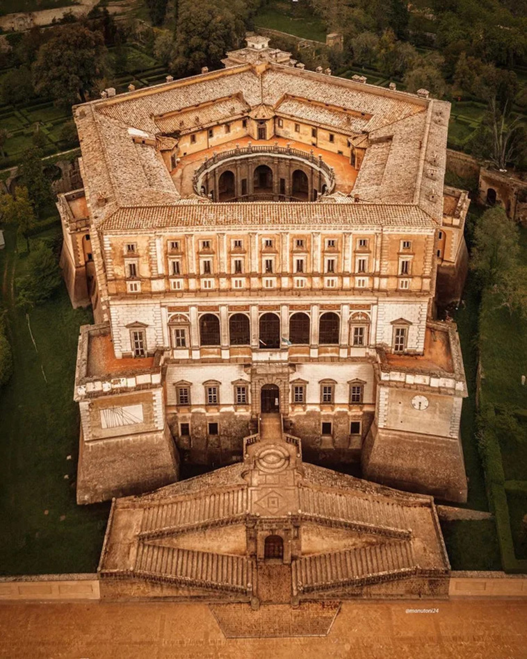 Villa Farnese