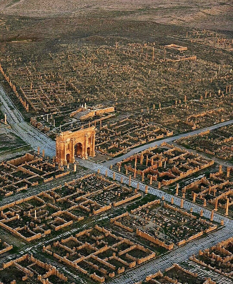 ancient-Roman-city-of-Timgad