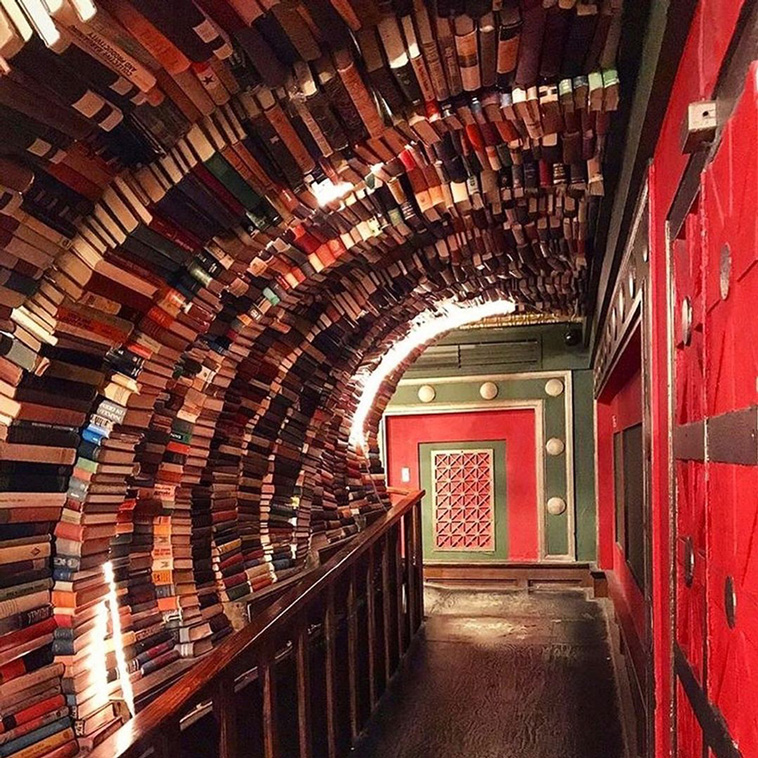 fascinating bookstores: The Last Bookstore in Los Angeles, California
