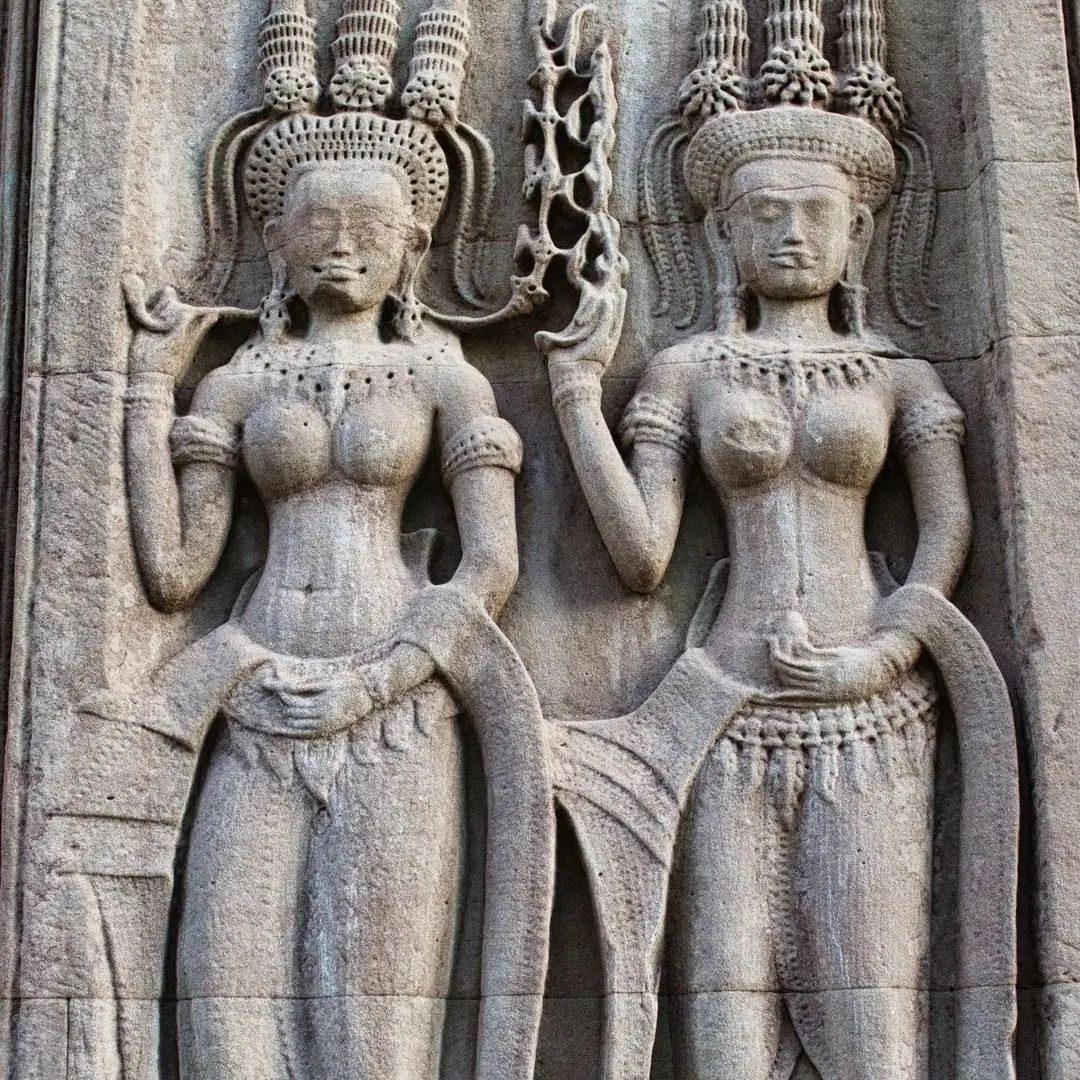Angkor Wat devatas
