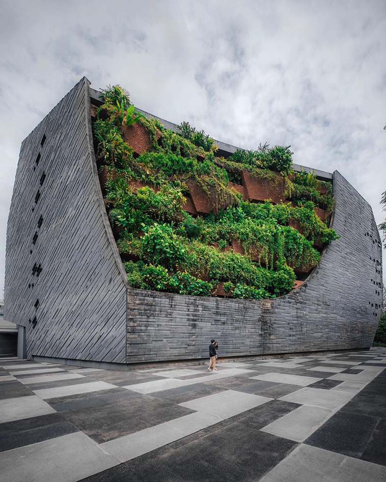Photographer Captures Buildings And Cityscapes Around Asia