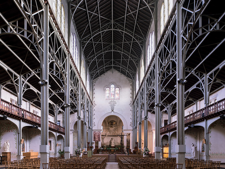 Sacred Spaces: Photographer Captures Modernist Church Interiors