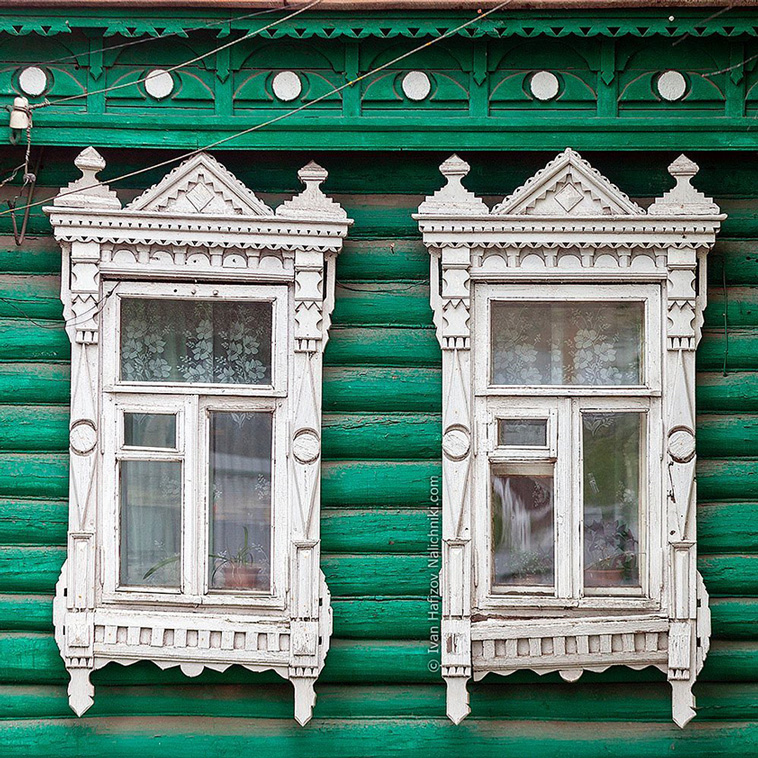 Photographer Captures Hand-Carved Wooden Window Frames In Russia