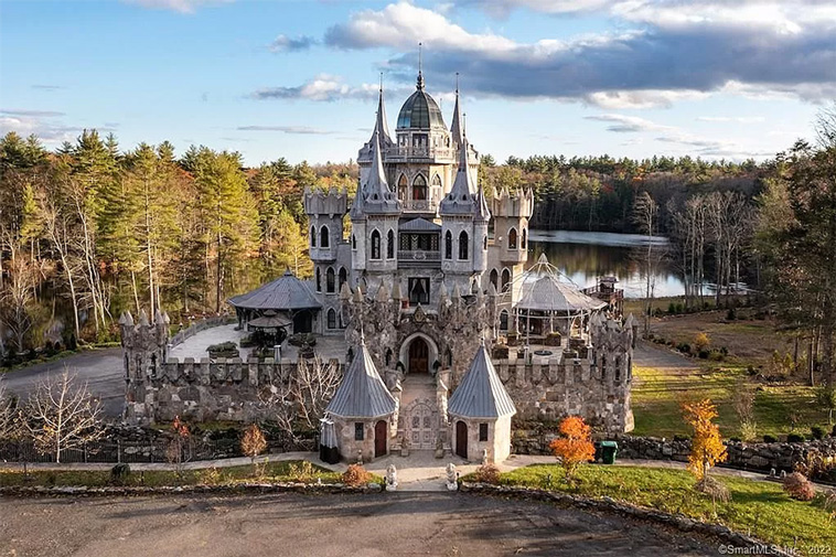 Woodstock Castle: A Home Fit For A King Or Queen