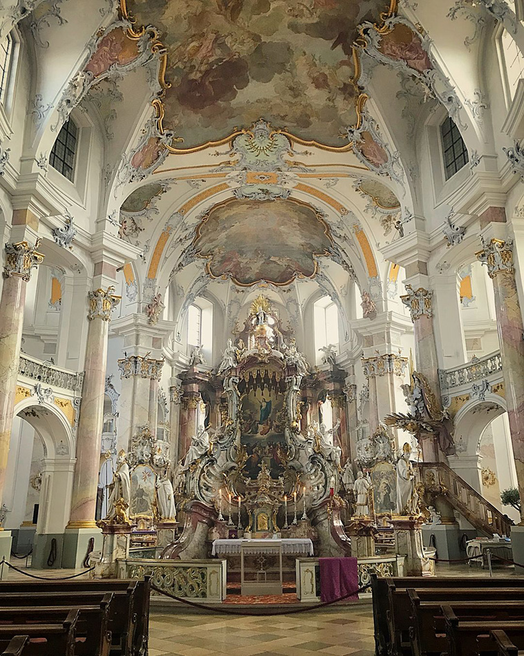 the Basilica of the Fourteen Holy Helpers  interior