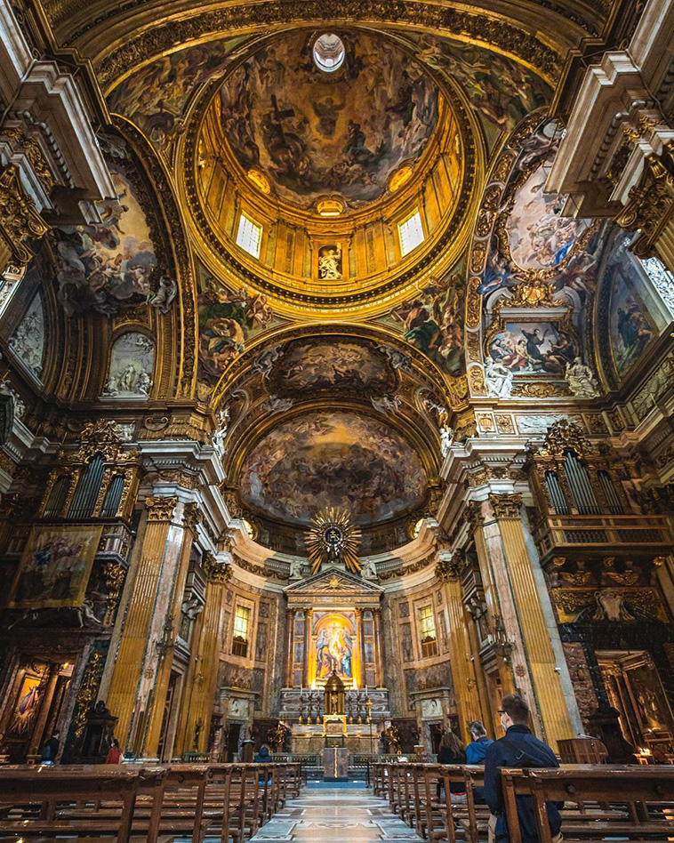 Church of the Gesu, baroque ceilings