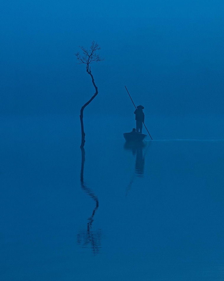 Tuyen Lam Lake by Tran Tuan Viet